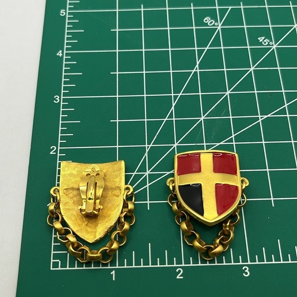 Gold and Red Shield Earrings with Chain Clip on Earrings  Vintage 80’-90’s - Picture 12 of 12